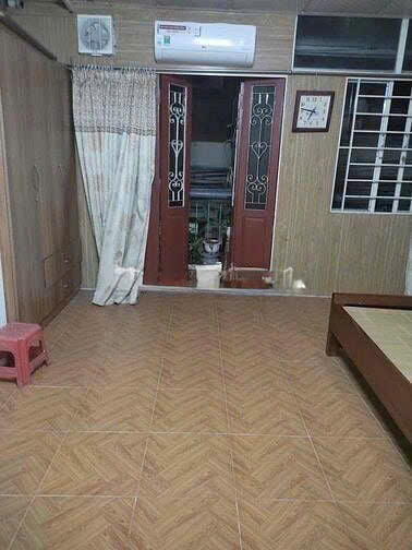 Cho thuê tập thể tầng 2 ở Hồng Mai, 60 m² 6tr5/ tháng.