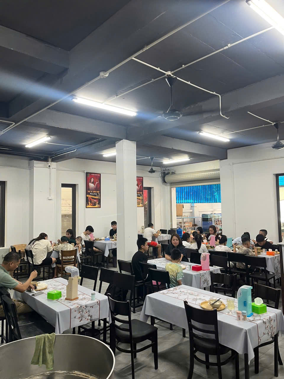 Chính chủ cần sang nhượng Nhà hàng tại An khánh
