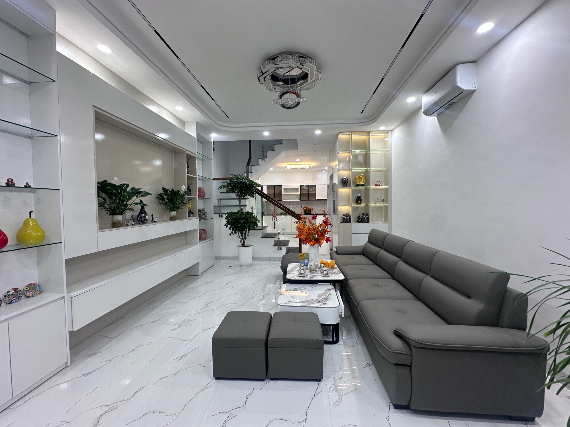 BÁN NHÀ PHỐ TÔ VĨNH DIỆN – THANH XUÂN HÀ NỘI - KHU PHÂN LÔ QUÂN ĐỘI – DT50M x 5T, THANG MÁY, MẶT TIỀN 4.6M, AN NINH CỰC TỐT, DÂN TRÍ CAO