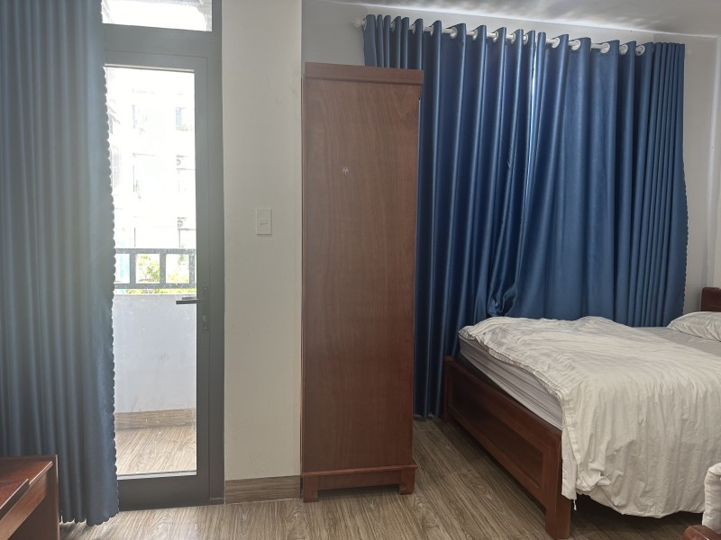 Bán khách sạn Bàu Mạc 23 150m2 giá 24.5 tỷ gần biển Nguyễn Tất Thành
