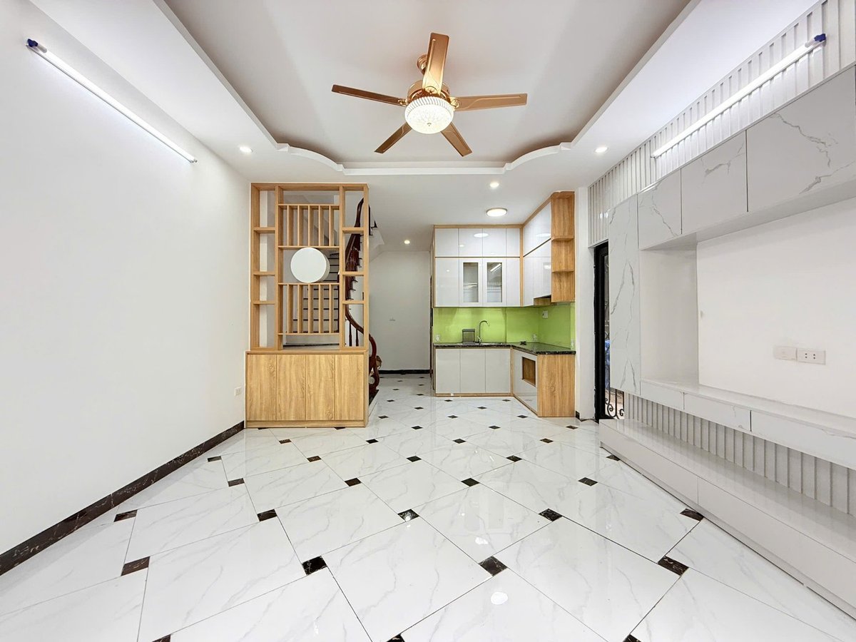 KINH DOANH LÔ GÓC 2 MẶT NGÕ THANG MÁY Ô TÔ TRÁNH 7 CHỖ VÀO NHÀ GIAO THÔNG TIỆN LỢI NHÀ MỚI KÍNH KOONG 6.6 TỶ