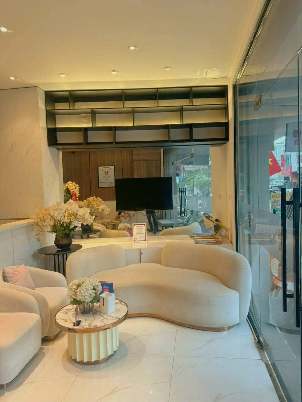BUILDING THÁI THỊNH – 119M2, 7 TẦNG, MT 6M, 80 TỶ, DÒNG TIỀN 150TR/THÁNG
