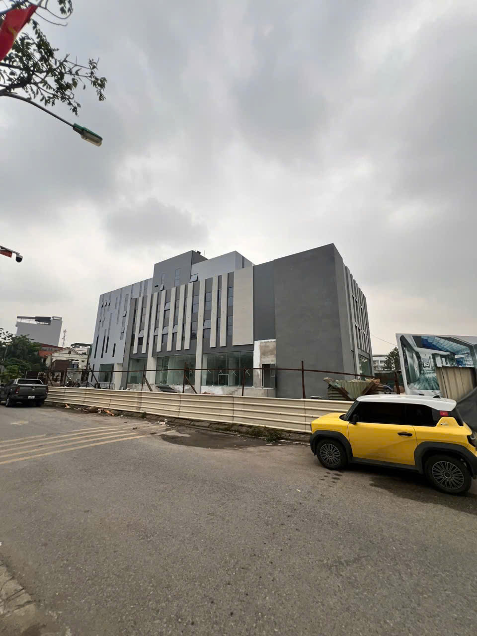 TÒA VĂN PHÒNG PHÚC LỢI LONG BIÊN – 3148M2, LÔ GÓC 2 MẶT TIỀN, GIÁ 400 TỶ .