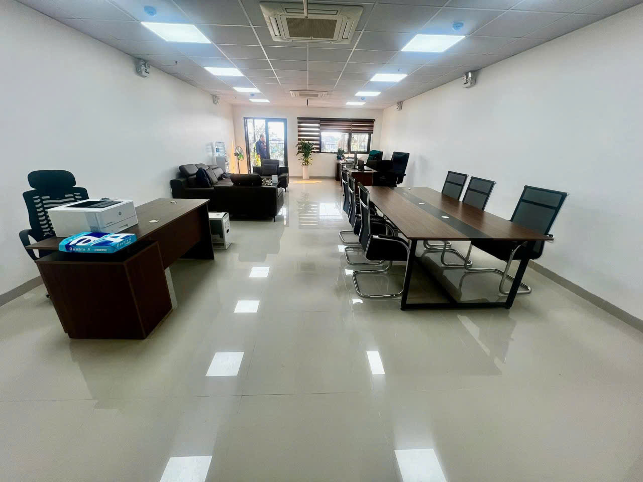 SIÊU PHẨM LẠC LONG QUÂN – 118M2, 10 TẦNG + HẦM, MẶT TIỀN 6M, GIÁ 79 TỶ.