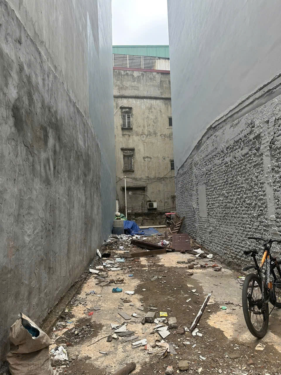 BÁN ĐẤT XUÂN ĐỈNH 78M2, 2 MẶT NGÕ, Ô TÔ ĐỖ CỬA, XÂY CCMN ĐẸP, 15.5 TỶ.