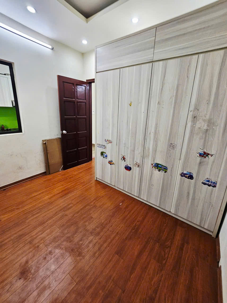 CHUNG CƯ NGUYỄN KHÁNH TOÀN, 60M2 SỬ DỤNG, 2 NGỦ, CÓ SLOT Ô TÔ, 4.15 TỶ.