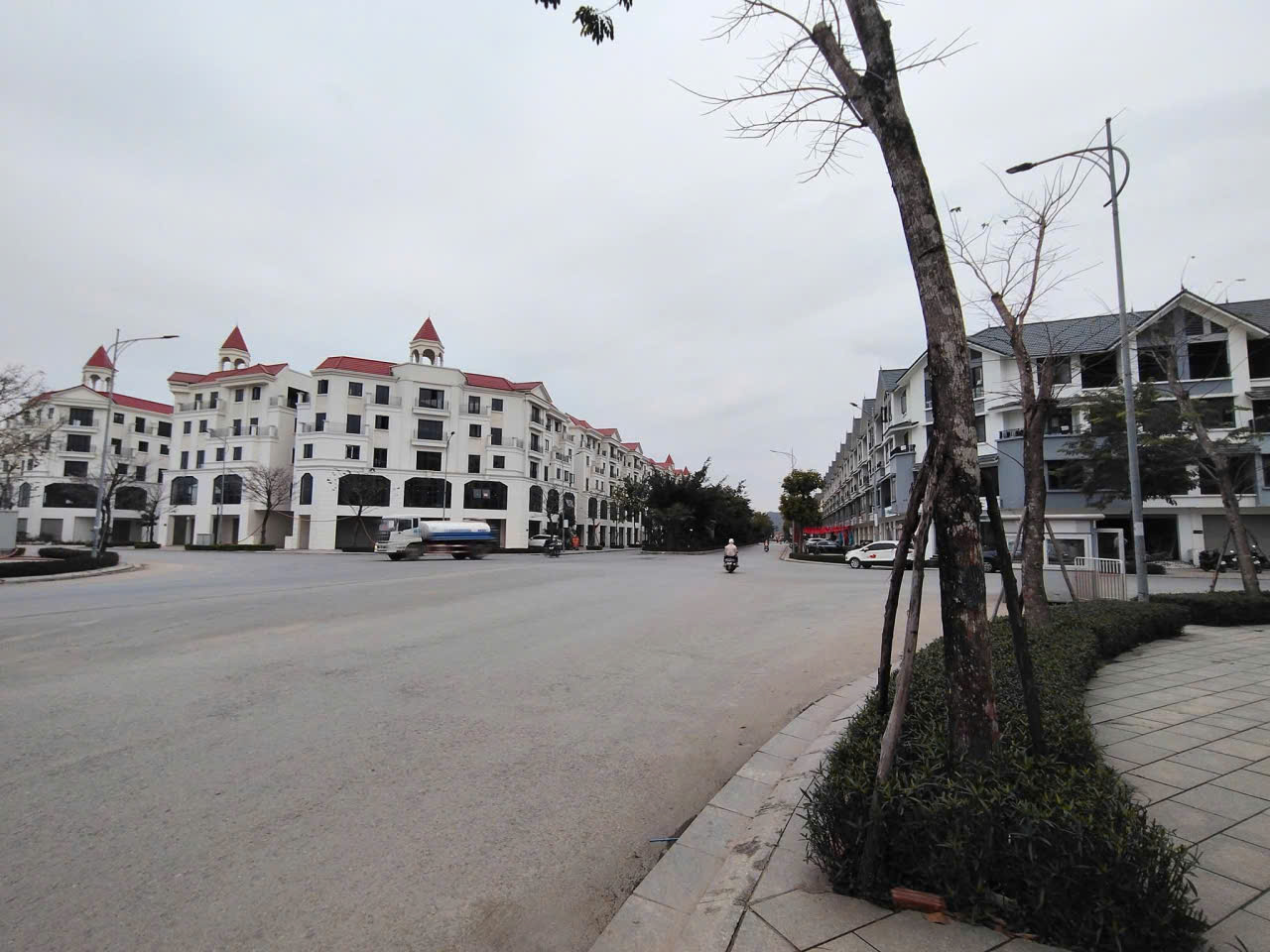 LIỀN KỀ HINODE ROYAL PARK, 100M2, 5 TẦNG, TRỤC CHÍNH, 23.5 TỶ.