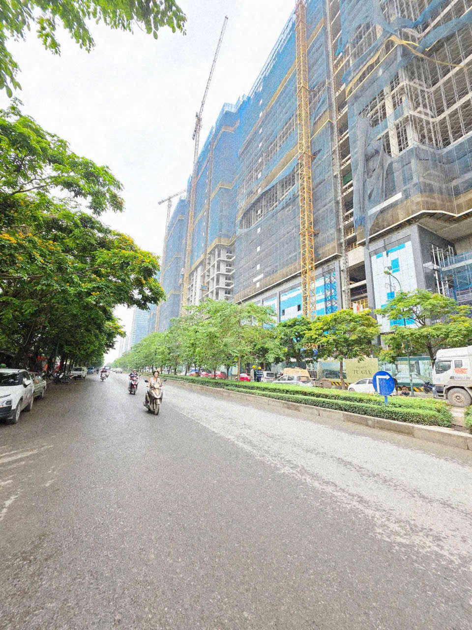 BÁN ĐẤT VIP AN DƯƠNG VƯƠNG TÂY HỒ, 100M2, Ô TÔ THÔNG, XÂY CCMN 8 TẦNG, 24 TỶ.