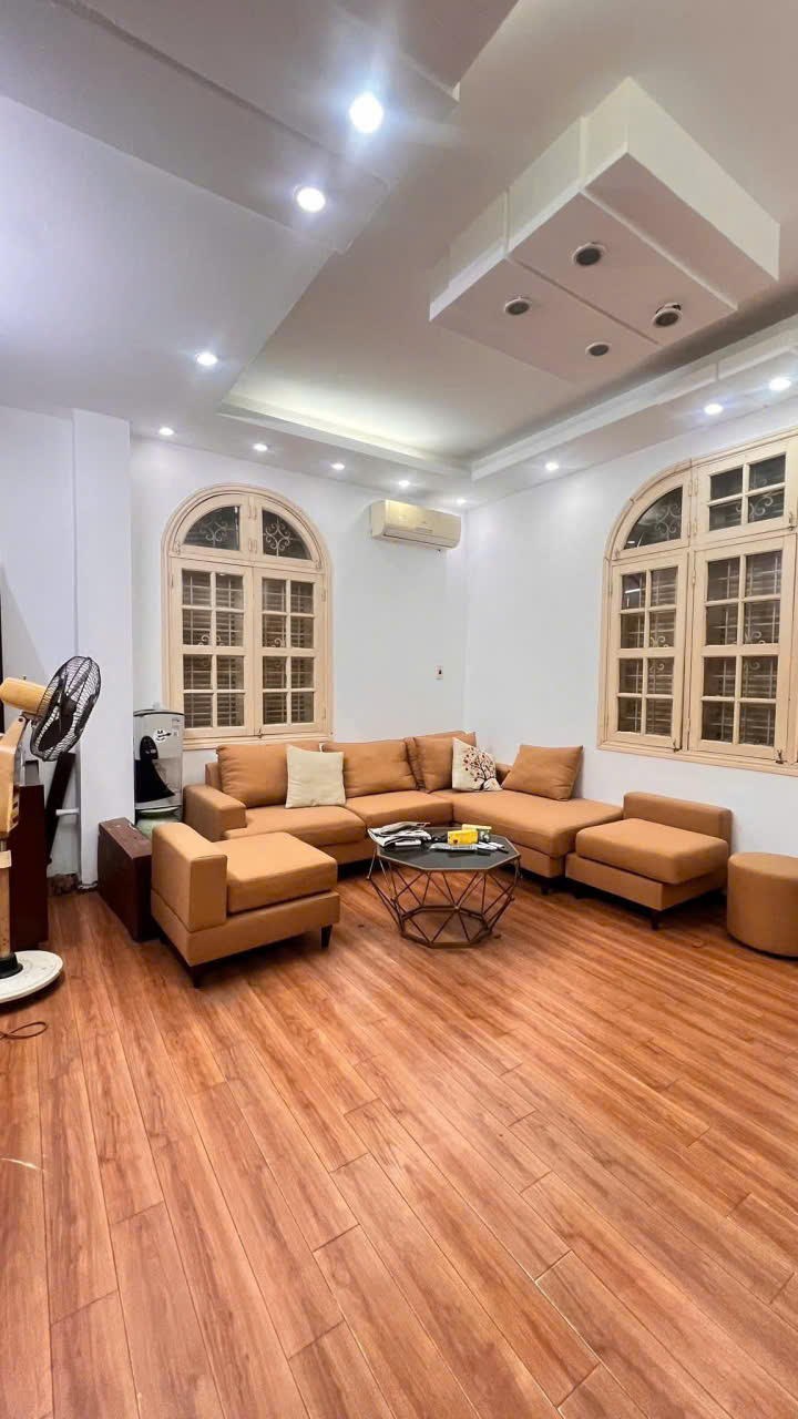 SIÊU PHẨM MẶT PHỐ LÝ NAM ĐẾ 66.6M2, MT 11M, LÔ GÓC, KINH DOANH ĐỈNH, 68 TỶ.