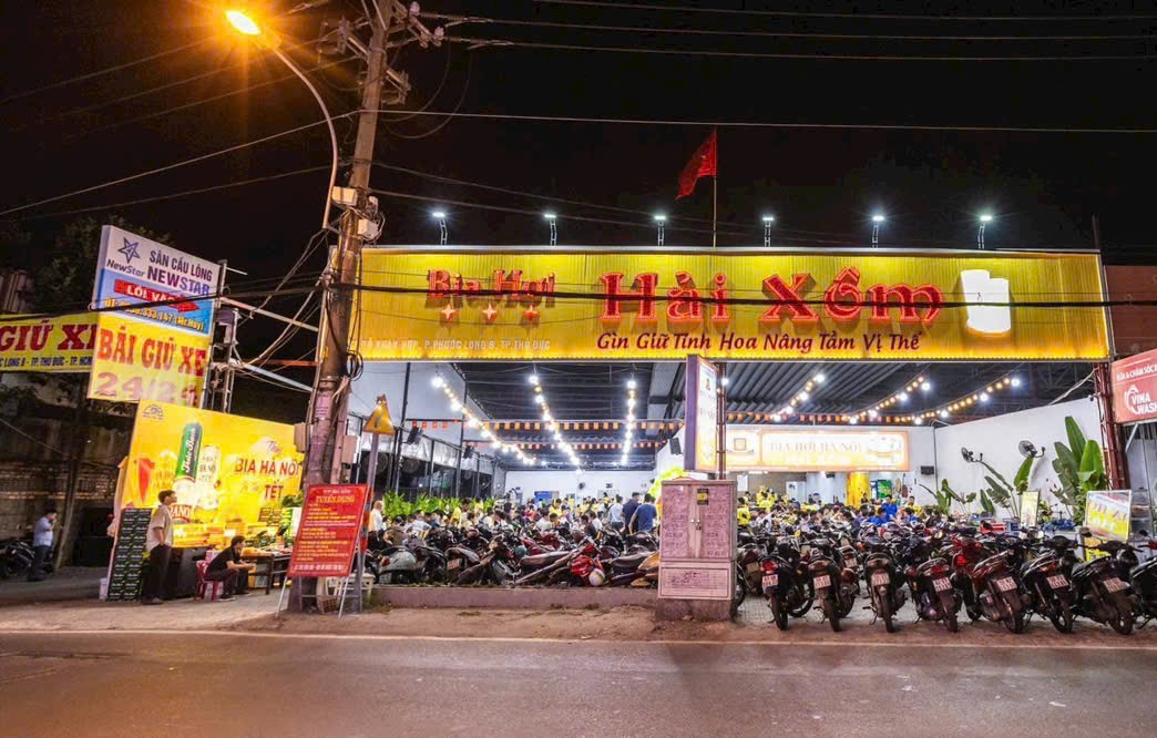 CHO THUÊ MBKD QUANH PHỐ GIẢNG VÕ LÁNG HẠ BA ĐÌNH Diện tích: 140m Mặt tiền: 10m