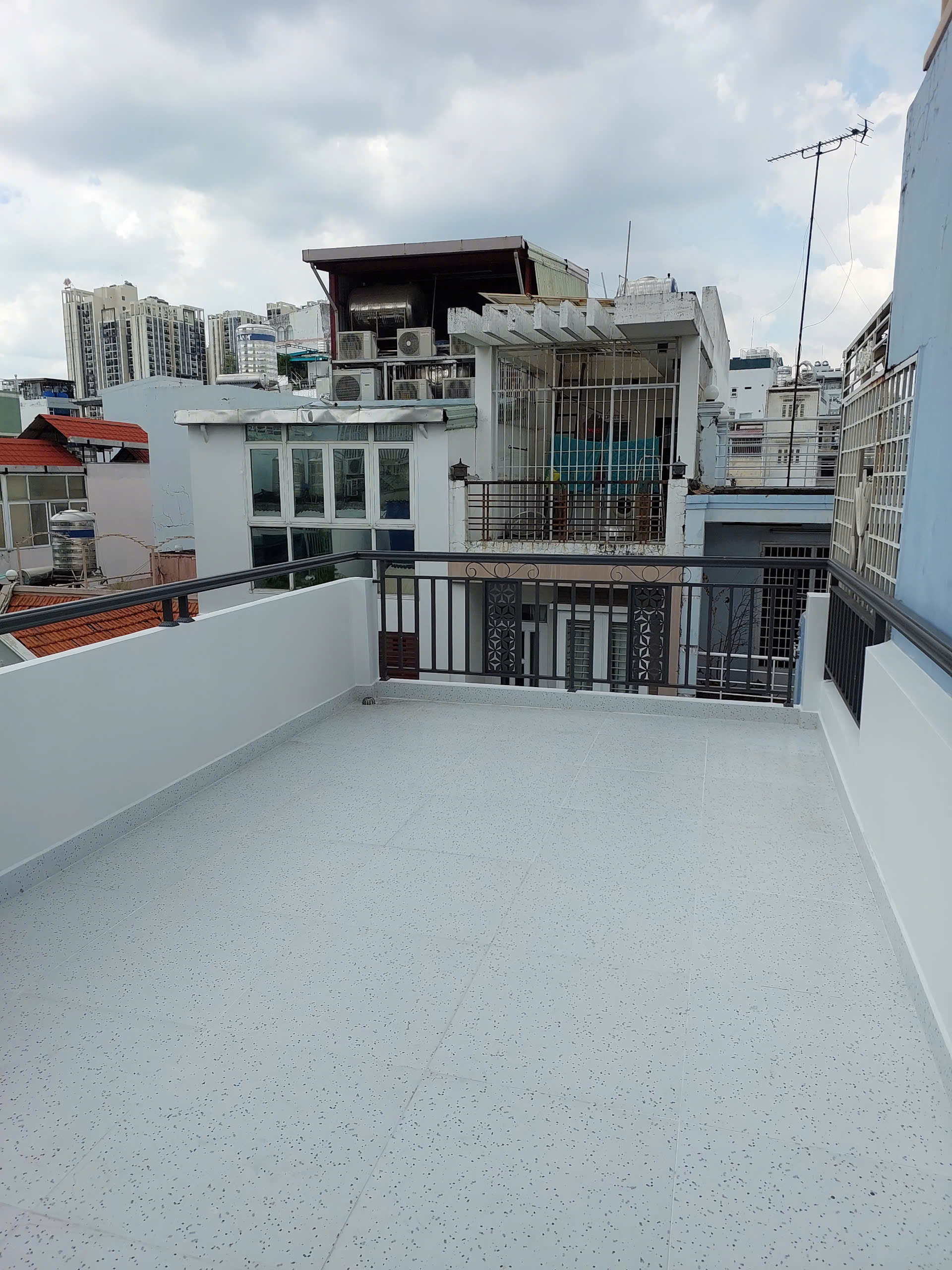 7 TỶ – CĂN NHÀ 5 TẦNG HXH CƯ XÁ ĐÔ THÀNH – PHƯỜNG BÀN CỜ – QUẬN 3