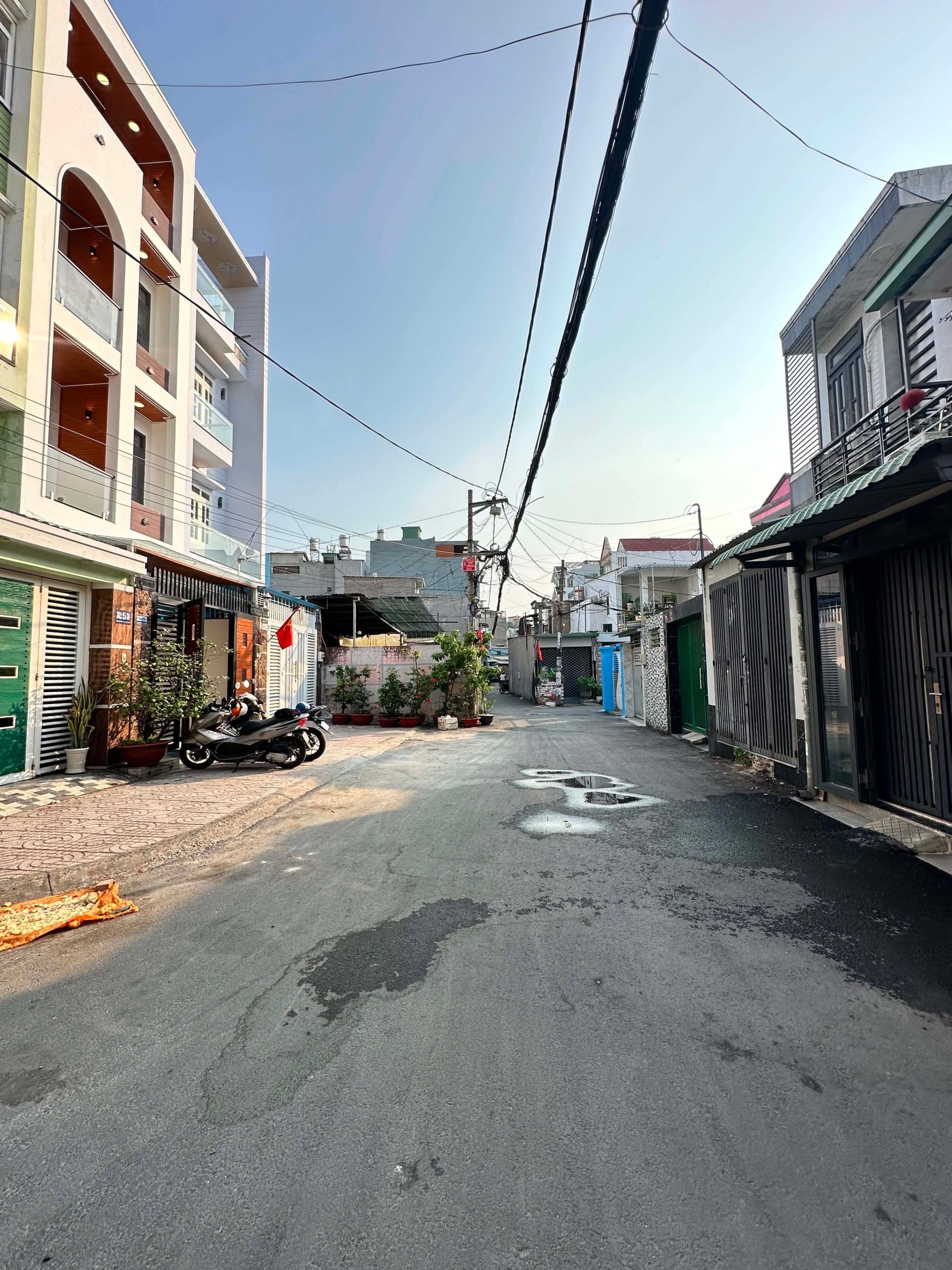 NHÀ 4 TẦNG HXH 10M PHAN HUY ÍCH H 68M² (4×17) - GẦN SÂN BAY - 9.8 TỶ