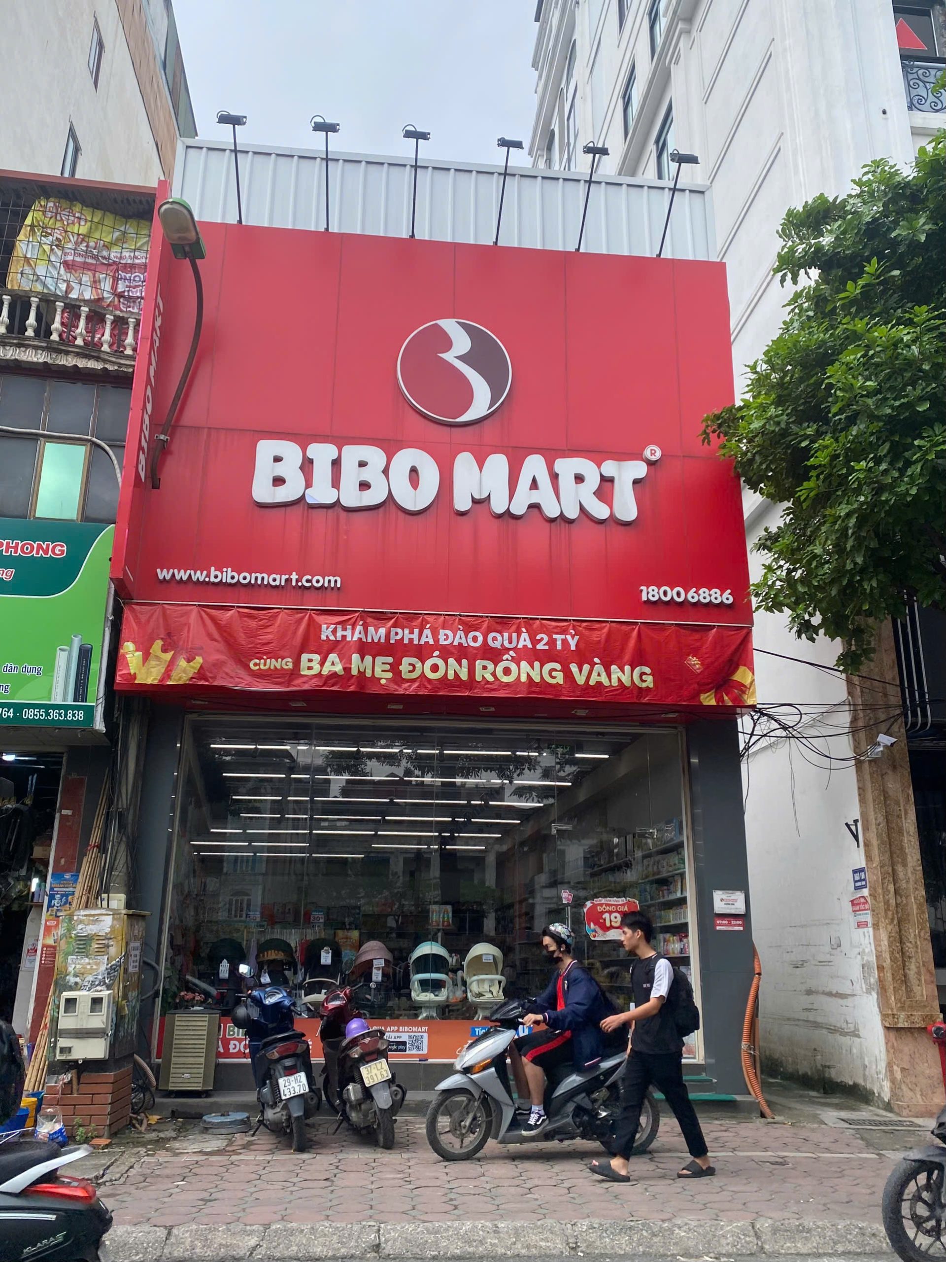 CHO THUÊ MBKD PHỐ XUÂN THỦY 150M2 X 5M MẶT TIỀN , NHÀ RIÊNG BIỆT VỊ TRÍ RẤT ĐẸP