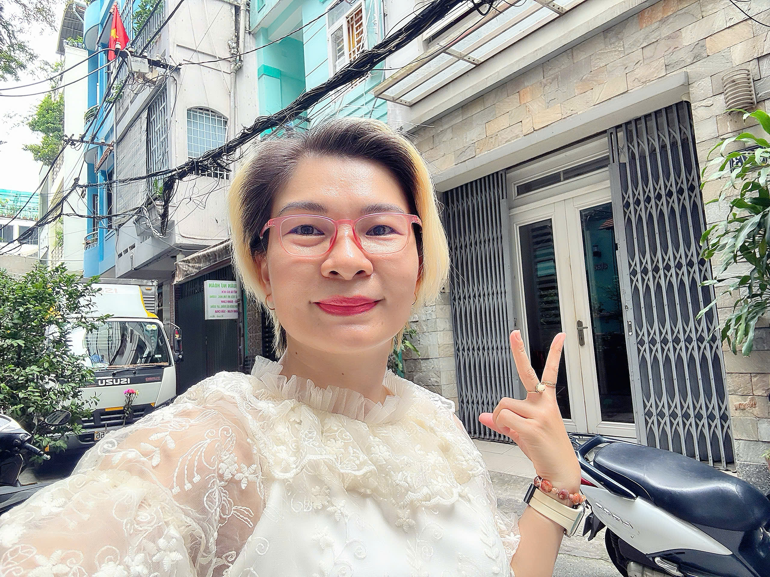 DUY NHẤT NHÀ BÁN - MẶT ĐƯỜNG XE TẢI ĐẬU CỬA Đ. NGUYỄN KHẮC NHU, QUẬN 1 - DT 4,2M*12M - * LH GIANG GIANG:0938676685