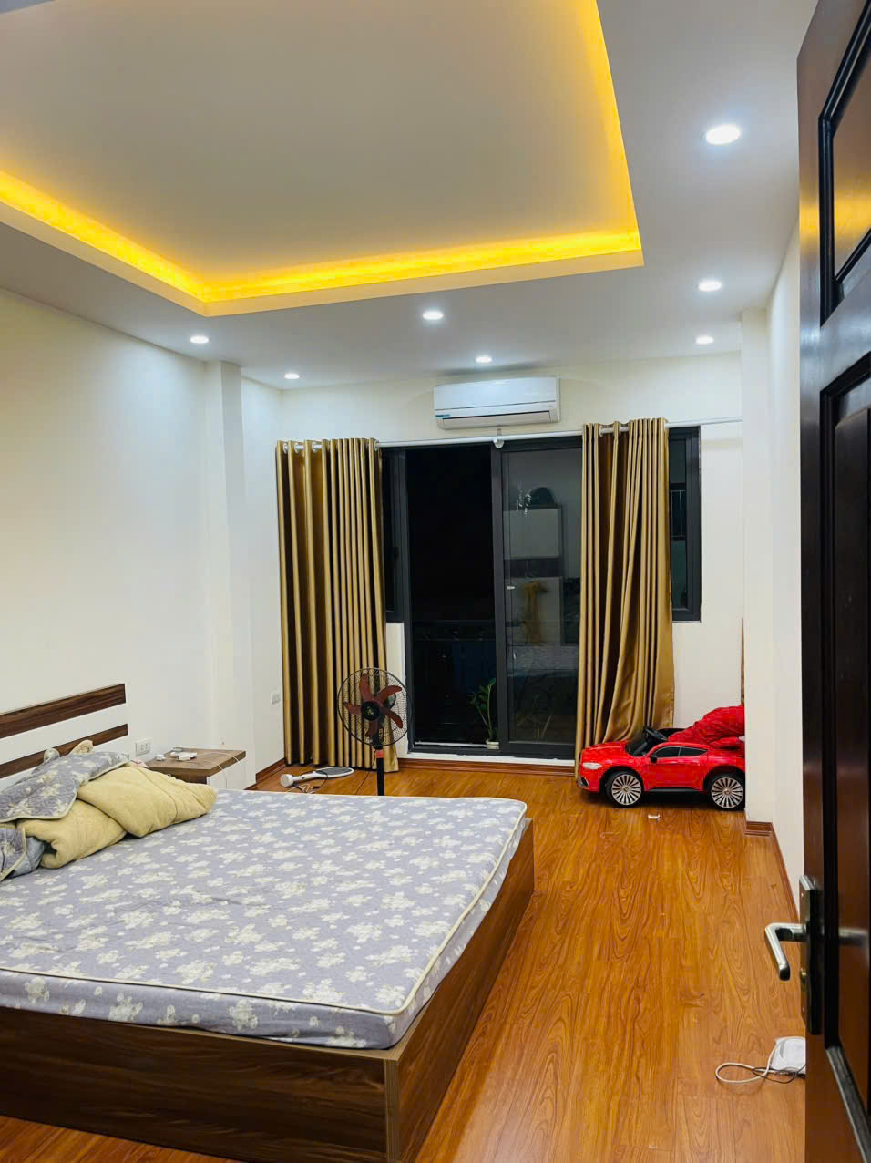 Bán nhà riêng Giáp Nhị Hoàng Mai 35m – Nhà 6 Tầng Mới – full nội thất ở ngay - ô tô đỗ cửa - 9.x Tỷ lh 0975124520