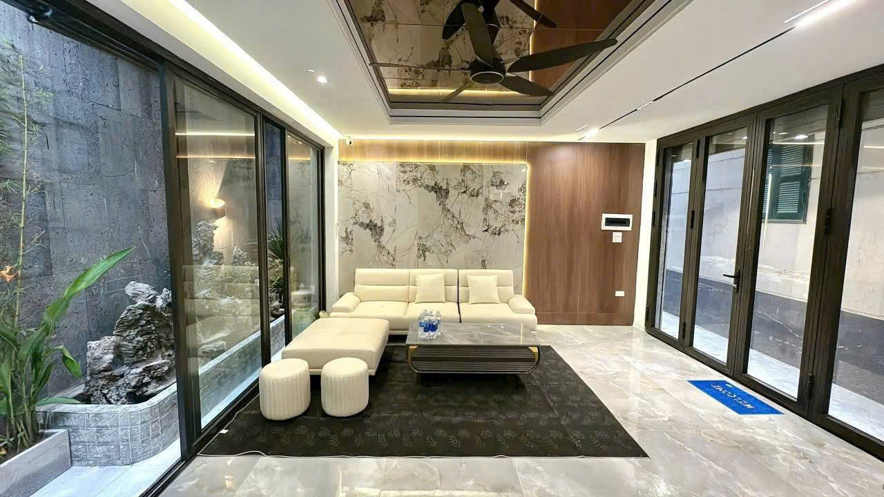IÊU PHẨM LÔ GÓC THANH XUÂN - MẶT TIỀN 4.8M - Ô TÔ VÀO NHÀ