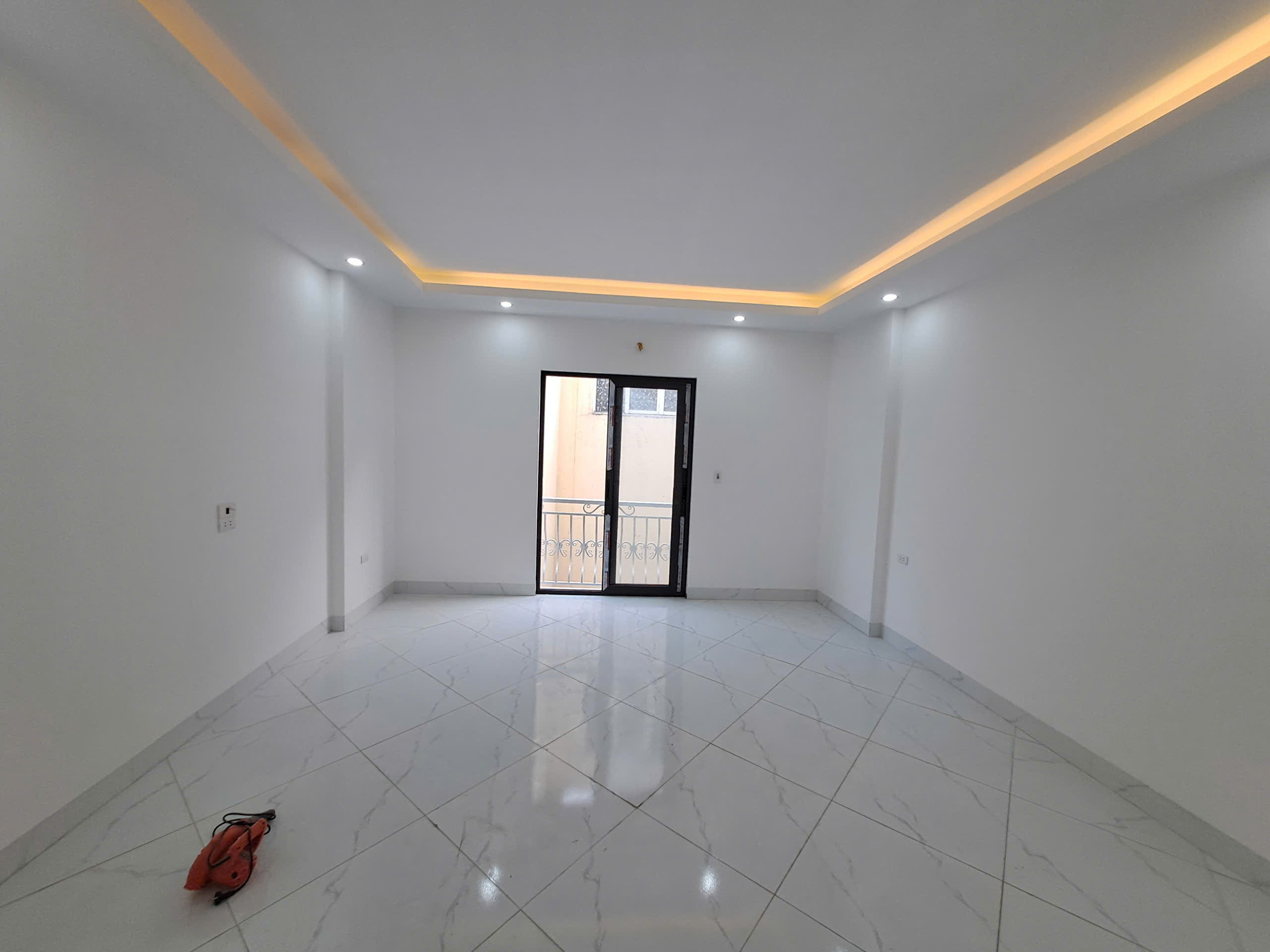 BÁN NHÀ Ỷ LA – HÀ ĐÔNG –HÀ NÔI LÔ GÓC 3 THOÁNG – GẦN PHỐ – CHỈ 6.75 TỶ