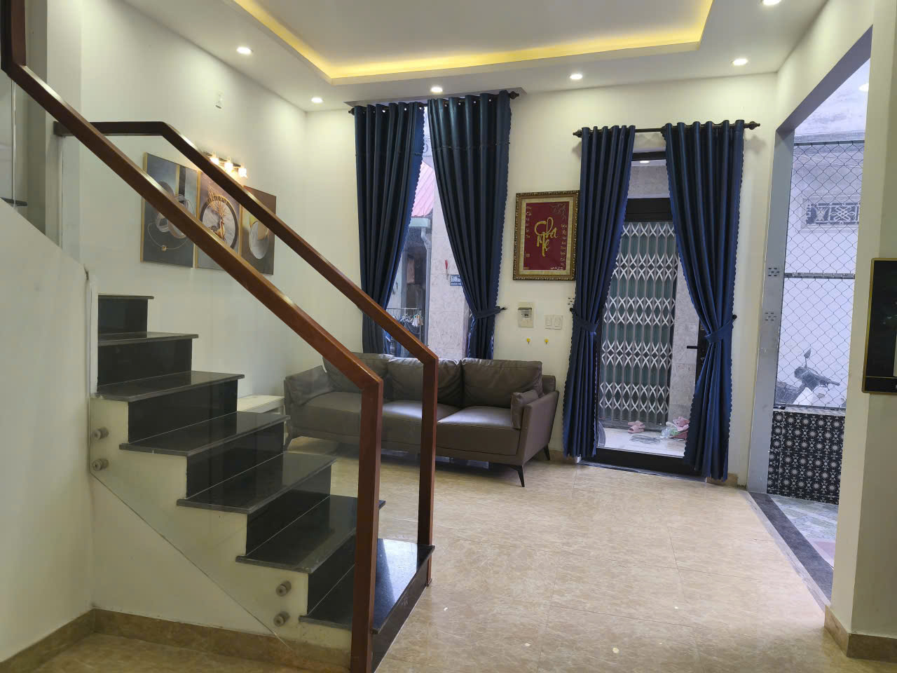 # K Hoàng Diệu, 50.2m2 3 tầng, 3P ngủ có WC, 2 mặt thoáng sáng, sân thượng trước-sau, 3.xx tỷ