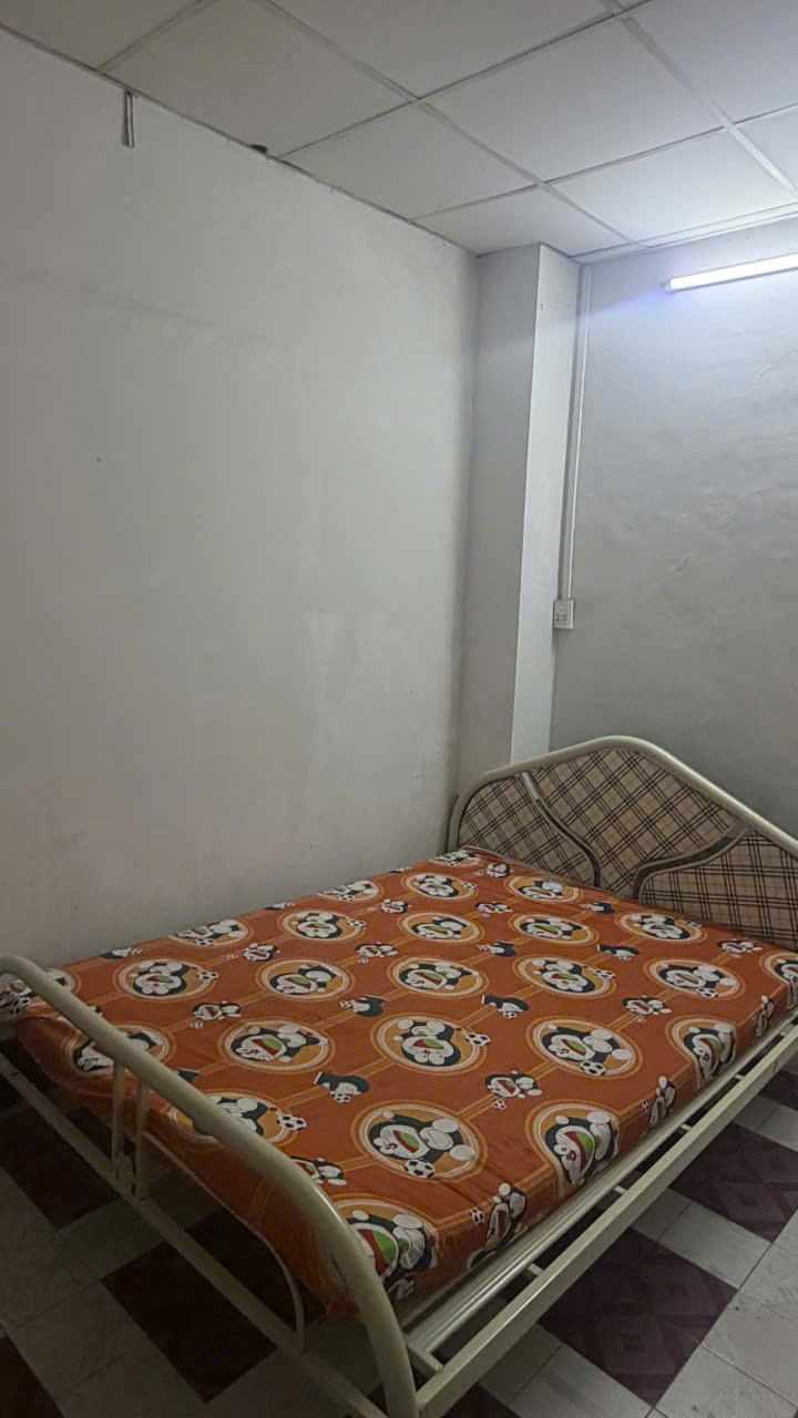 Cho Thuê Mặt tiền đường hồng bàng 819 phường bình tây. tphcm( lúc trước là phường 9 quận 6)