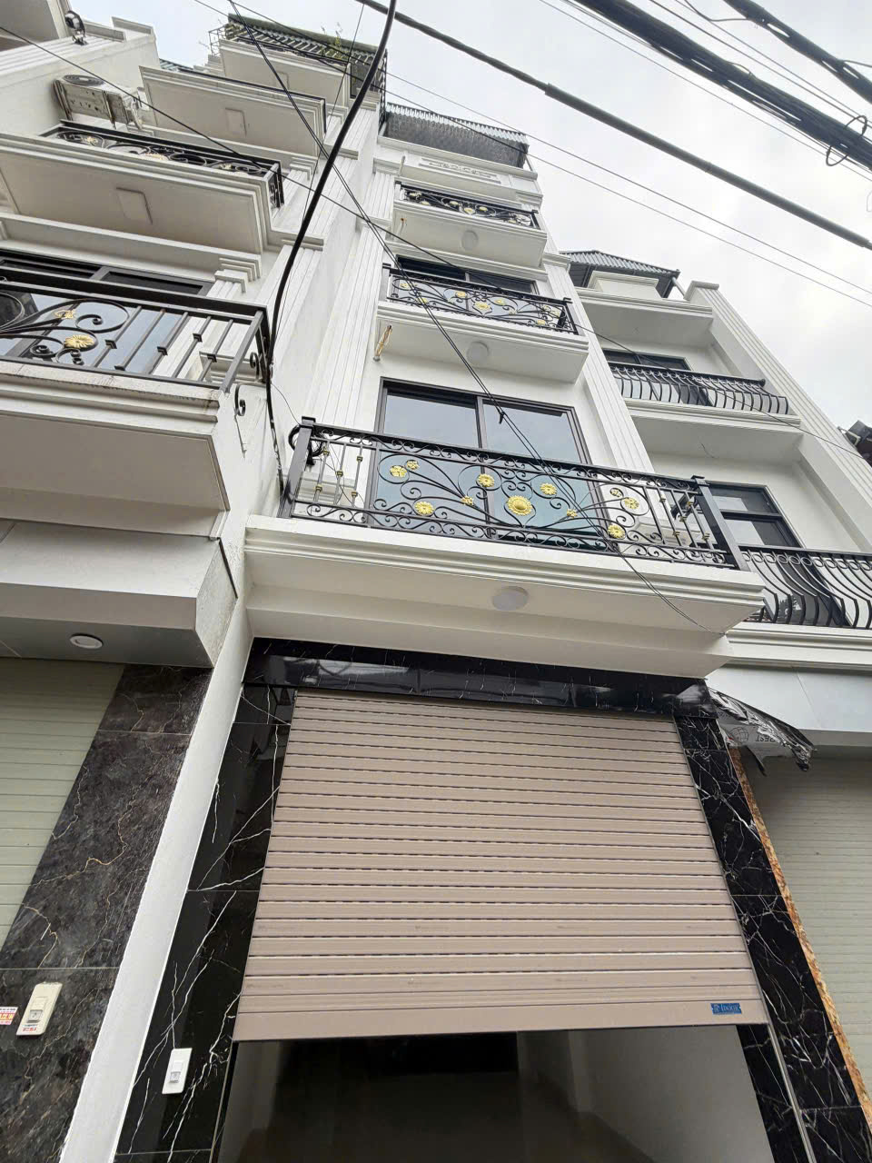 An cư lạc nghiệp tại căn nhà mới 5Tx45m2, thang máy sát KĐT Văn Khê