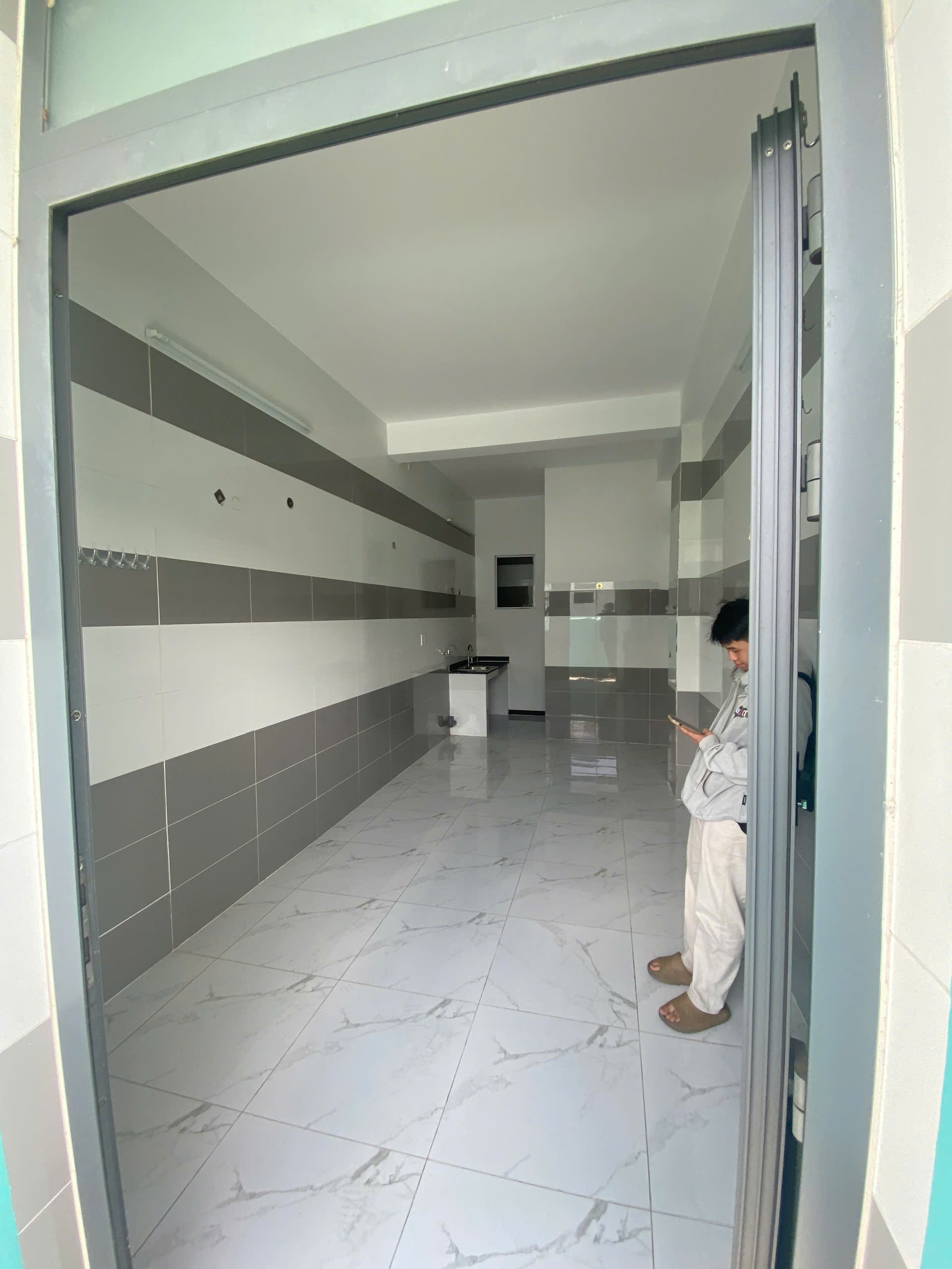 PHÒNG TRỌ RỘNG – SẠCH SẼ – KHÔNG CHUNG CHỦ BÌNH LONG – TÂN HƯƠNG, TÂN PHÚ, HCM