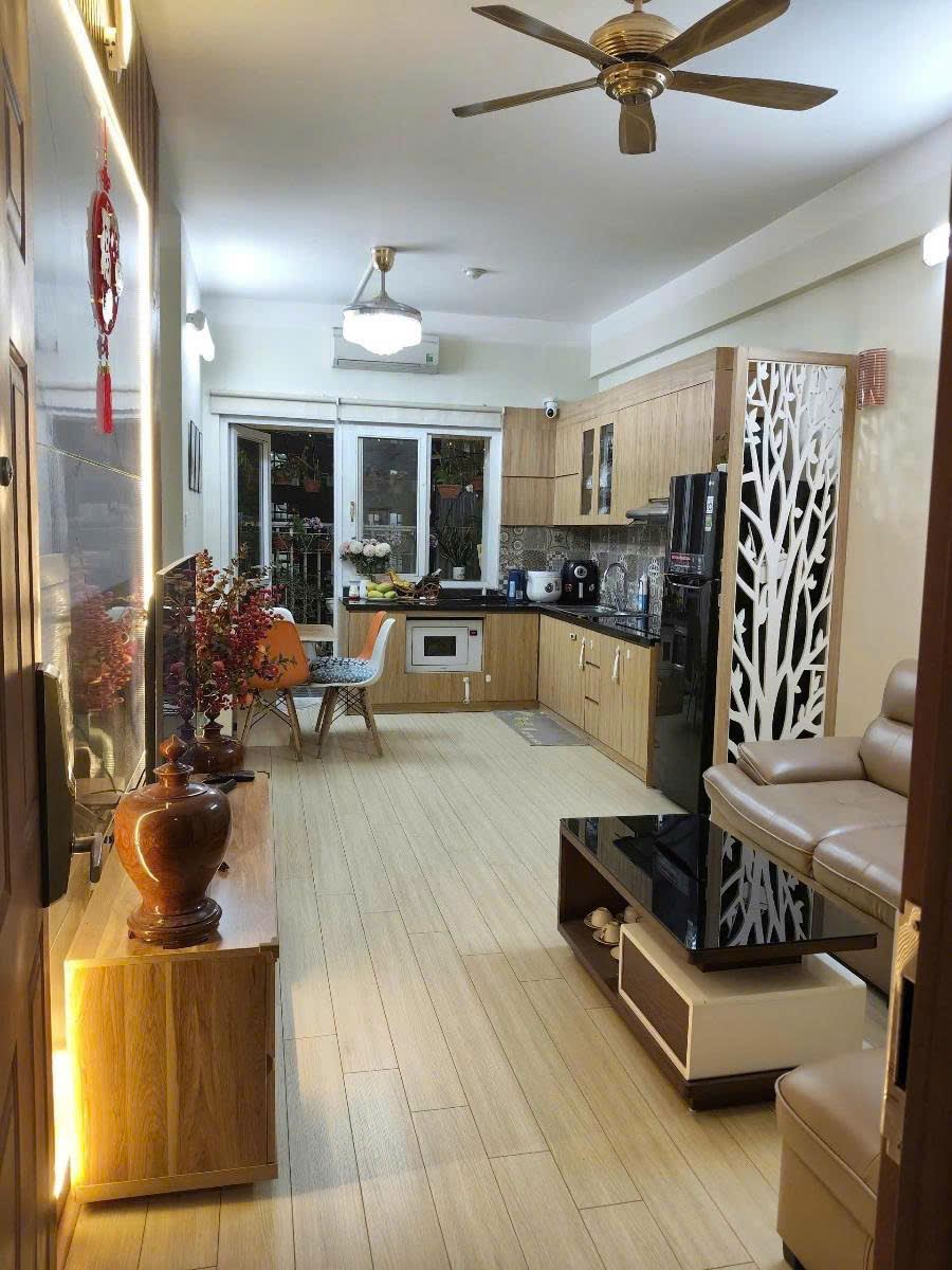 BÁN CĂN HỘ CHUNG CƯ NGÕ 61 HOÀNG CẦU – DT 65m2 GIÁ 11 TỶ– VIEW HỒ – DÂN TRÍ CAO