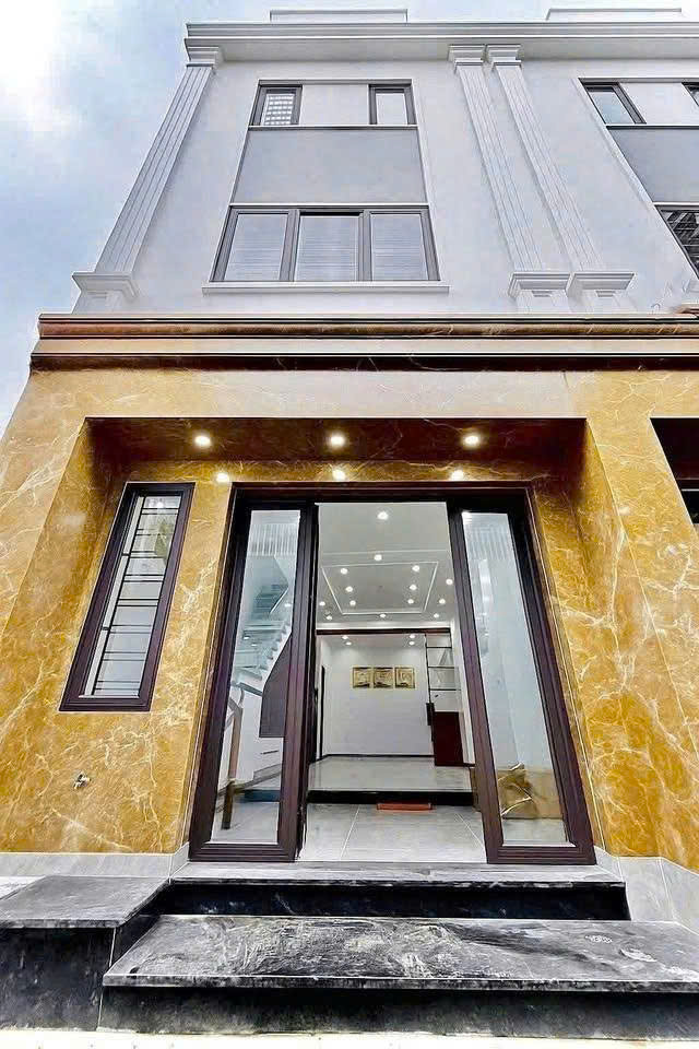 Bán nhà xây mới tinh - phố Vĩnh Cát - 50m 3 tầng - hướng Đông Nam