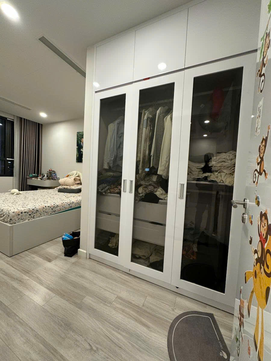 BÁN CĂN HỘ VINHOMES ROYAL CITY R1 – 129M² GIÁ 14 TỶ – VIEW NỘI KHU – NỘI THẤT CAO CẤP