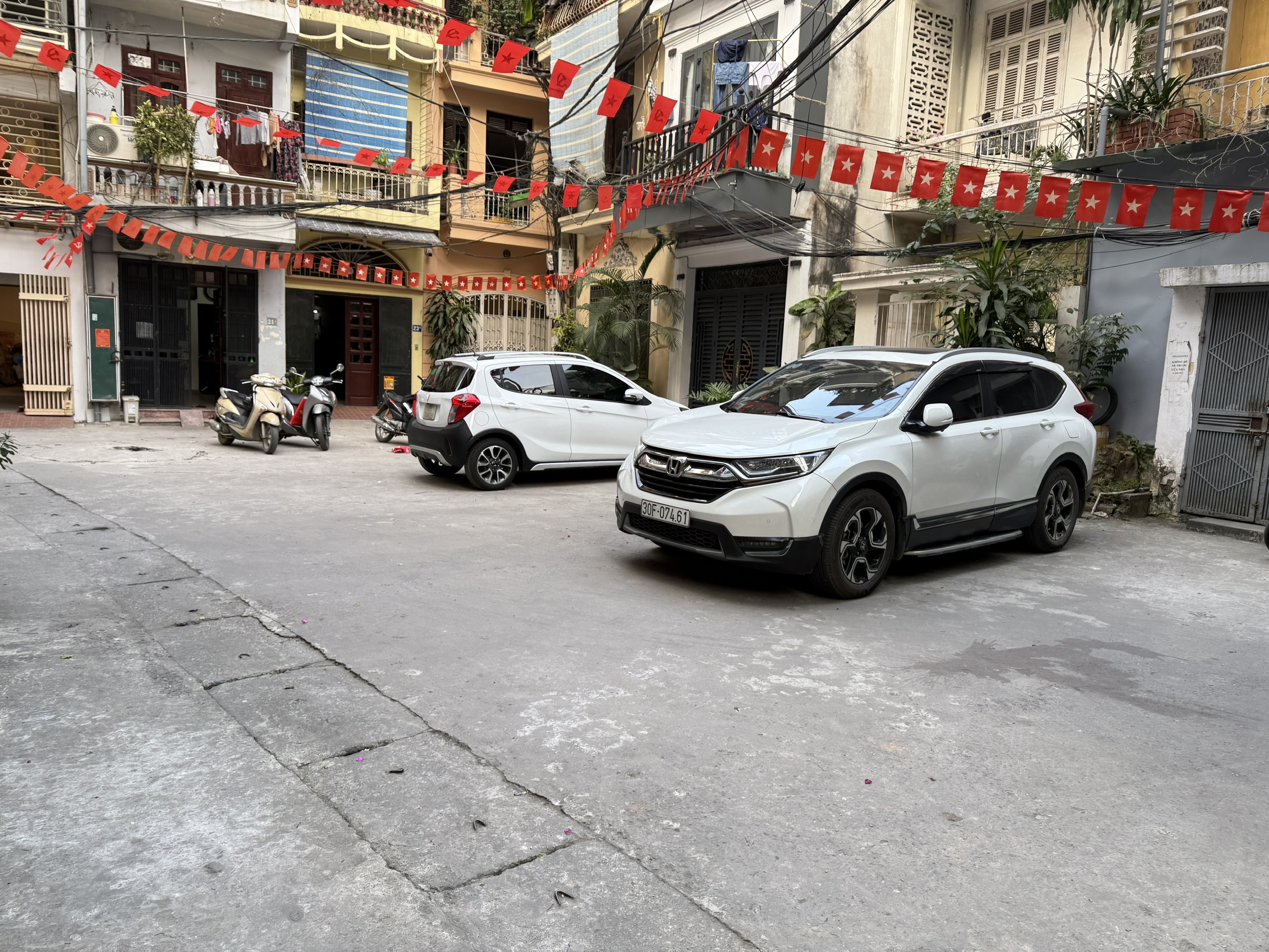 BÁN NHÀ PHỐ HOA LƯ – HAI BÀ TRƯNG – Ô TÔ ĐỖ CỬA – 76M2 – MT 5.7M NỞ HẬU – GIÁ GIẢM SỐC CHỈ 28.8 TỶ