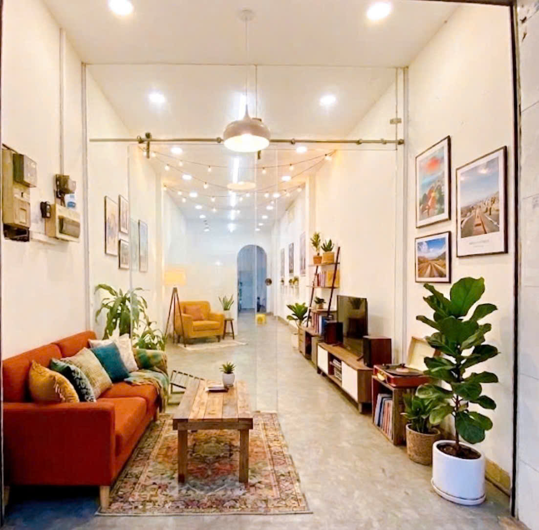 Bán nhà mặt tiền Cách Mạng Tháng Tám – QUẬN 10 – 3.7 x 21m (72 m2) – 16.8 tỷ