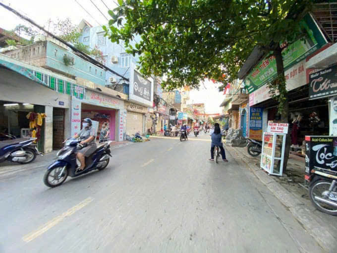 ⛔⛔Nhà mặt đường Miếu Hai Xã - 54m 4 tầng - vị trí đẹp - Vỉa hè rộng