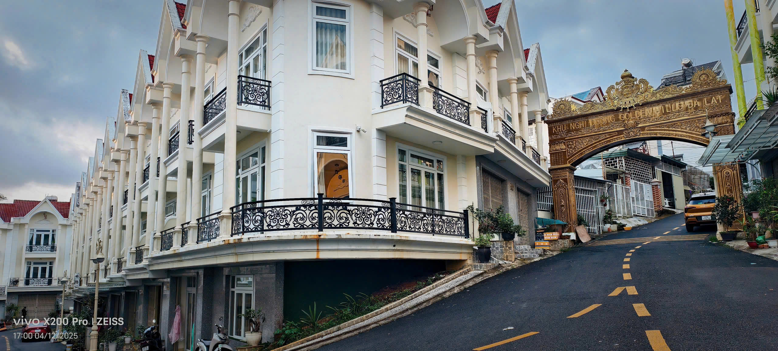 BÁN NHÀ GOLDEN HILL – FULL NỘI THẤT, VÀO Ở NGAY, Đà Lạt Lâm Đồng