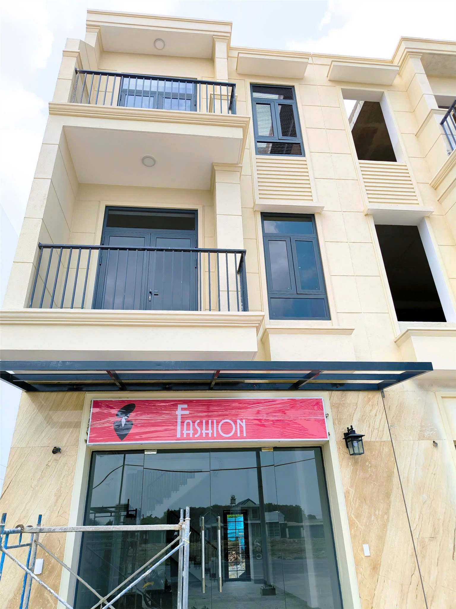 NHÀ ĐẸP – GIÁ TỐT – CẦN BÁN NHÀ Tại Phường Bình Cơ, Thành phố Hồ Chí Minh