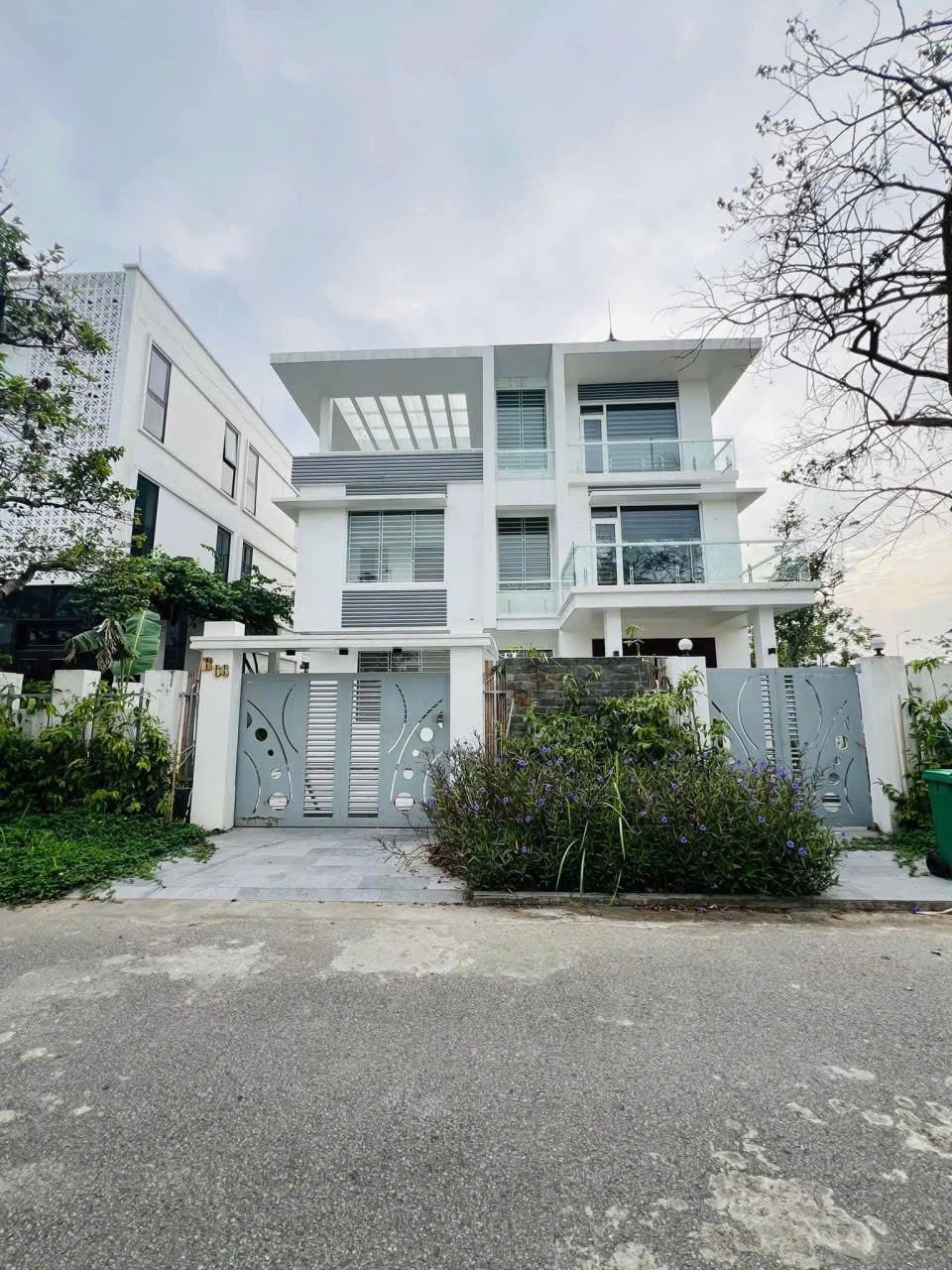 Biệt thự Mê Linh - Anh Dũng - 290m 3 tầng - Đường 10m - gần Cầu Rào