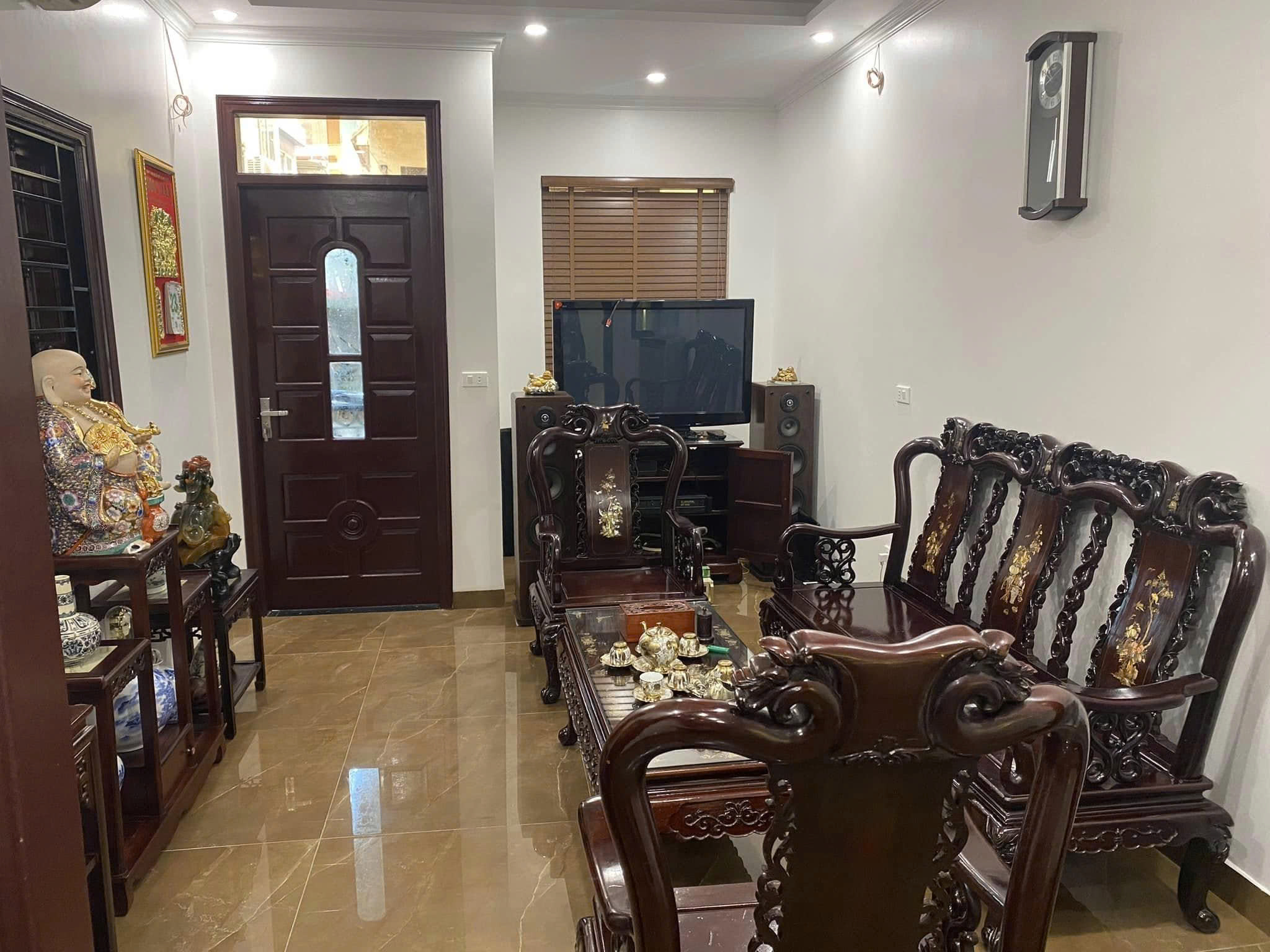 CHO THUÊ NGUYÊN CĂN TÂY SƠN, Ô TÔ ĐỖ CỬA, KINH DOANH, NỘI THẤT 33M 4T 15TR 0903258273