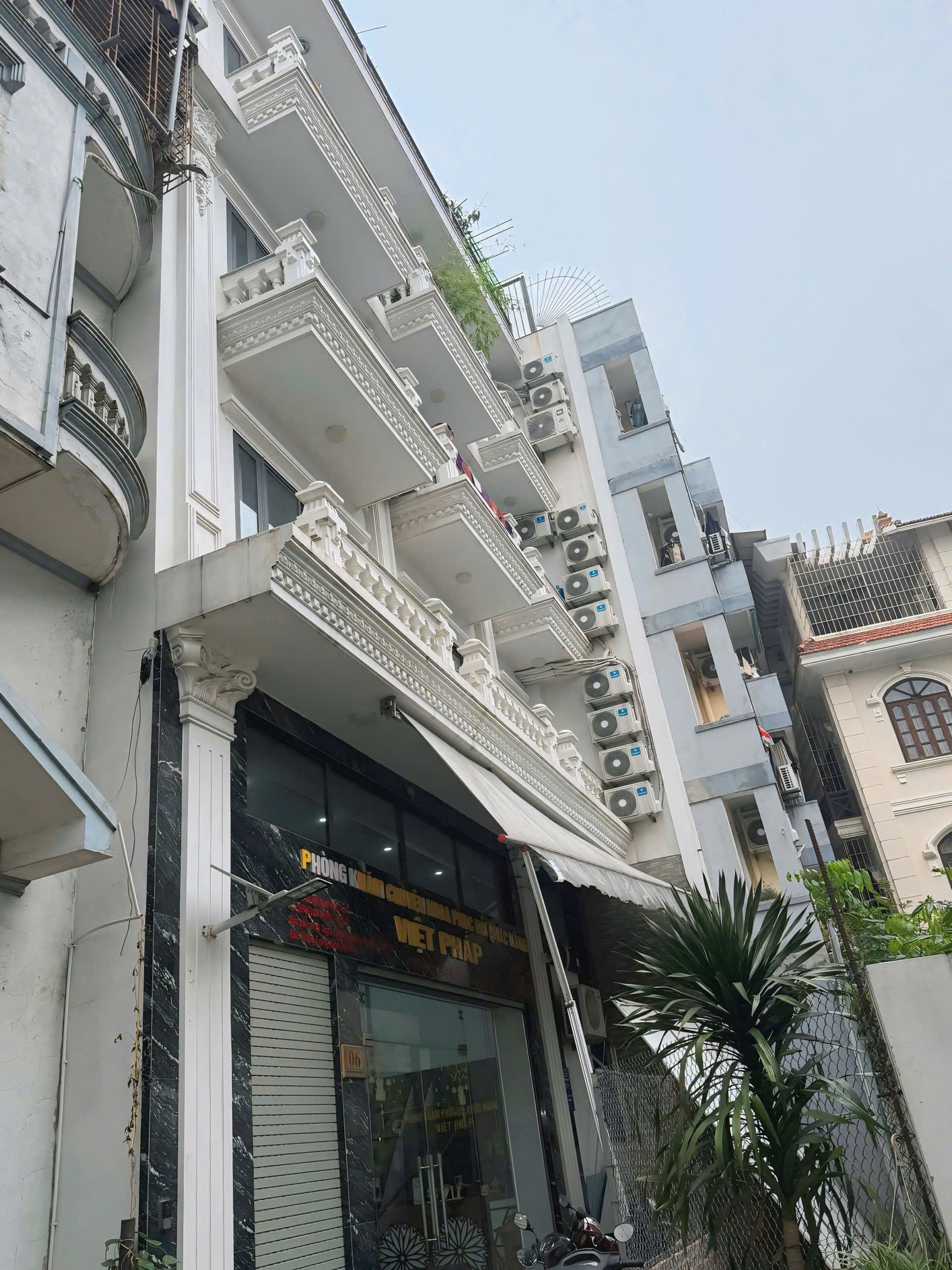 NHÀ ĐẸP KINH DOANH MẶT PHỐ LONG BIEN- HÀ NỘI 6 TẦNG -THANG MÁY 139M2 X 36.3 TỶ.