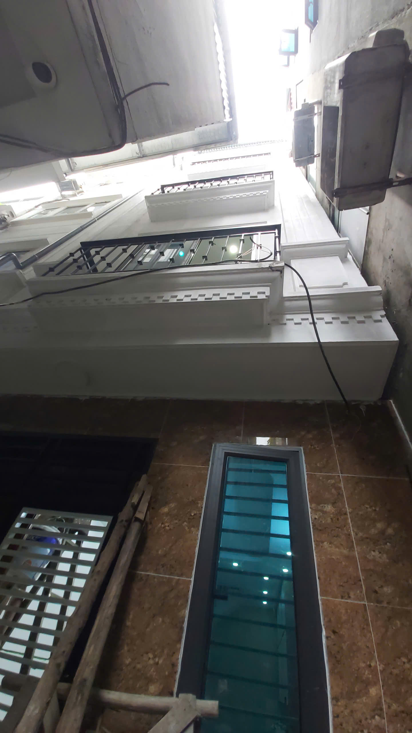 Bán nhà mới tinh ngõ Ẩm Thực - Vạn Phúc: 5Tx30m, 3 ngủ, full nội thất, nhỉnh 7 tỷ
