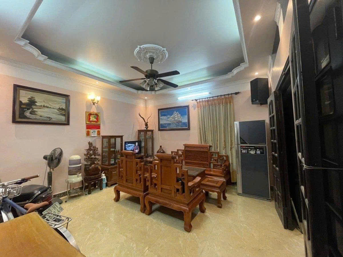 CC NHỜ BÁN GẤP NHÀ MINH KHAI 55M² – LÔ GÓC 2 THOÁNG – CÁCH PHỐ 50M – KINH DOANH ĐỈNH – NHỈNH 12 TỶ