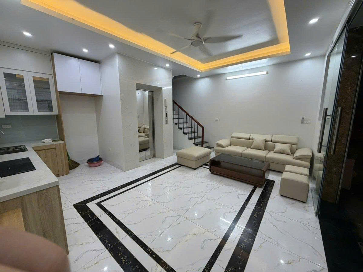 CHỦ NHÀ BÁN GẤP ĐỊNH CƯ NƯỚC NGOÀI – NHÀ ĐẸP TRƯƠNG ĐỊNH 33.4M² – 5 TẦNG – 5P KHÉP KÍN – CÁCH PHỐ 30M – DÒNG TIỀN ỔN ĐỊNH – CHỈ 9.85 TỶ
