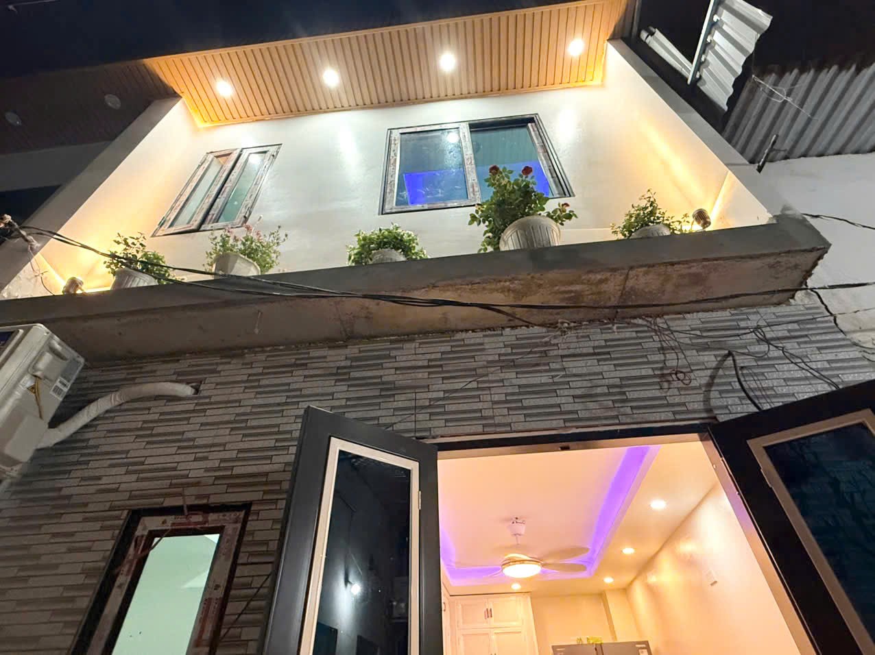 Chính chủ bán nhà 20m2 x3 tầng gần Time City Minh Khai Phường Vĩnh Hưng, Hoàng Mai, Hà Nội