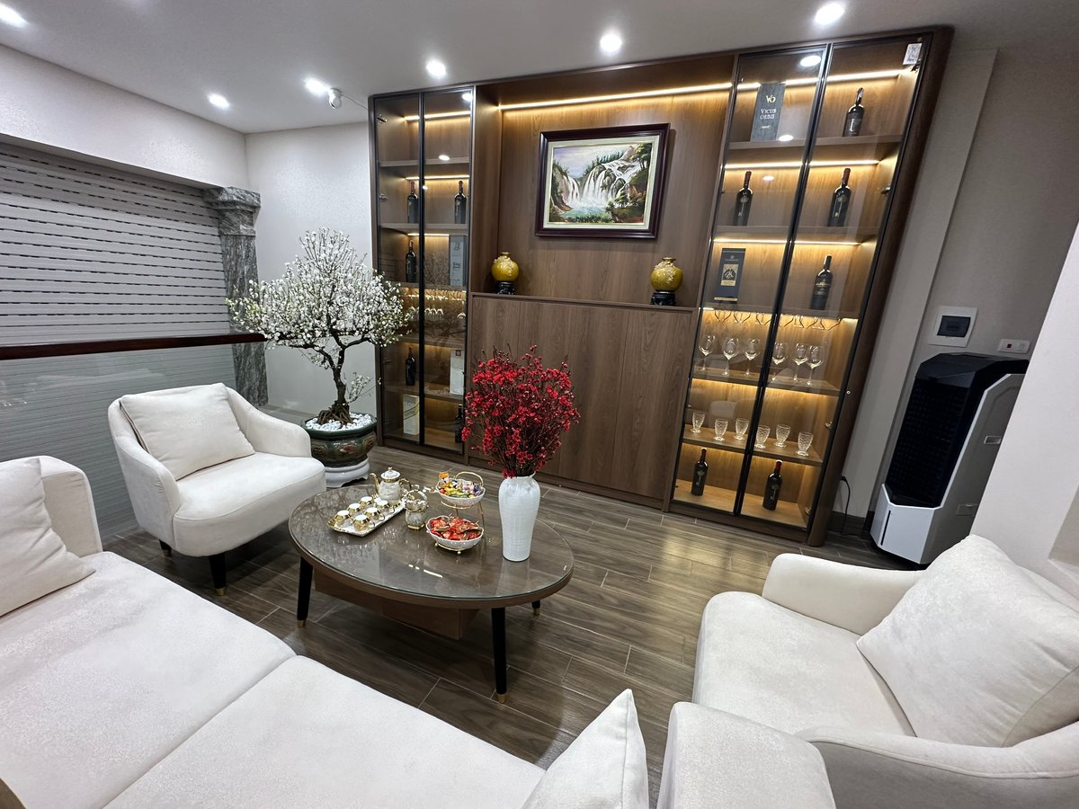 BÁN NHÀ MẶT NGÕ PHỐ LÊ TRỌNG TẤN – TRUNG TÂM QUẬN ĐỐNG ĐA ✨ Nhà đẹp – Thang máy – Gara ô tô – Nội thất xịn – Về ở ngay ✨