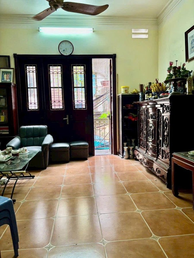 Bán Nhà Điện Biên Phủ. Ba Đình. Lô Góc. Ô Tô. DT 54m2. MT 4.7m. 5 Tầng. Giá 27 Tỷ