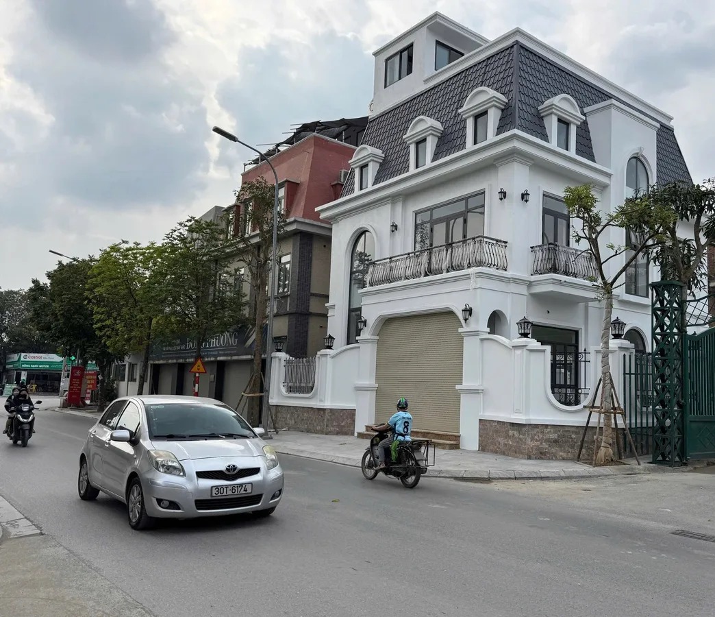 BÁN BIỆT THỰ LÔ GÓC VĂN KHÊ – 181M2 – MT 15M – FULL NỘI THẤT VIP – 48,9 TỶ