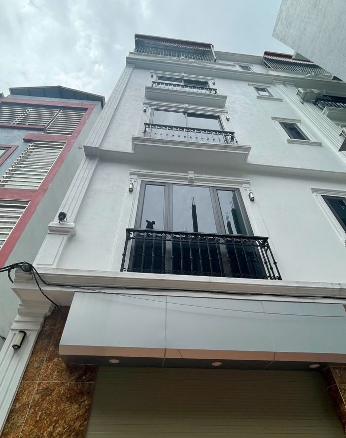 Bán nhà Thanh Bình - Lô góc - Ô tô tránh - Vỉa hè - Ngõ thông - Ở sướng - KD đỉnh - Chỉ 7.85 tỷ