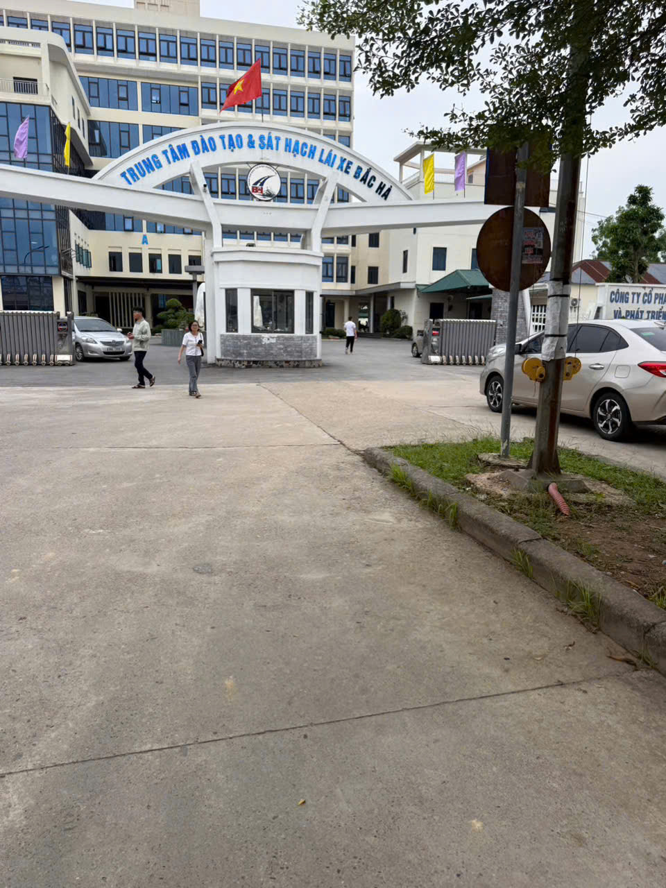 TUYỂN SINH ĐÀO TẠO VÀ SÁT HẠCH LÁI XE Ô TÔ CÁC HẠNG