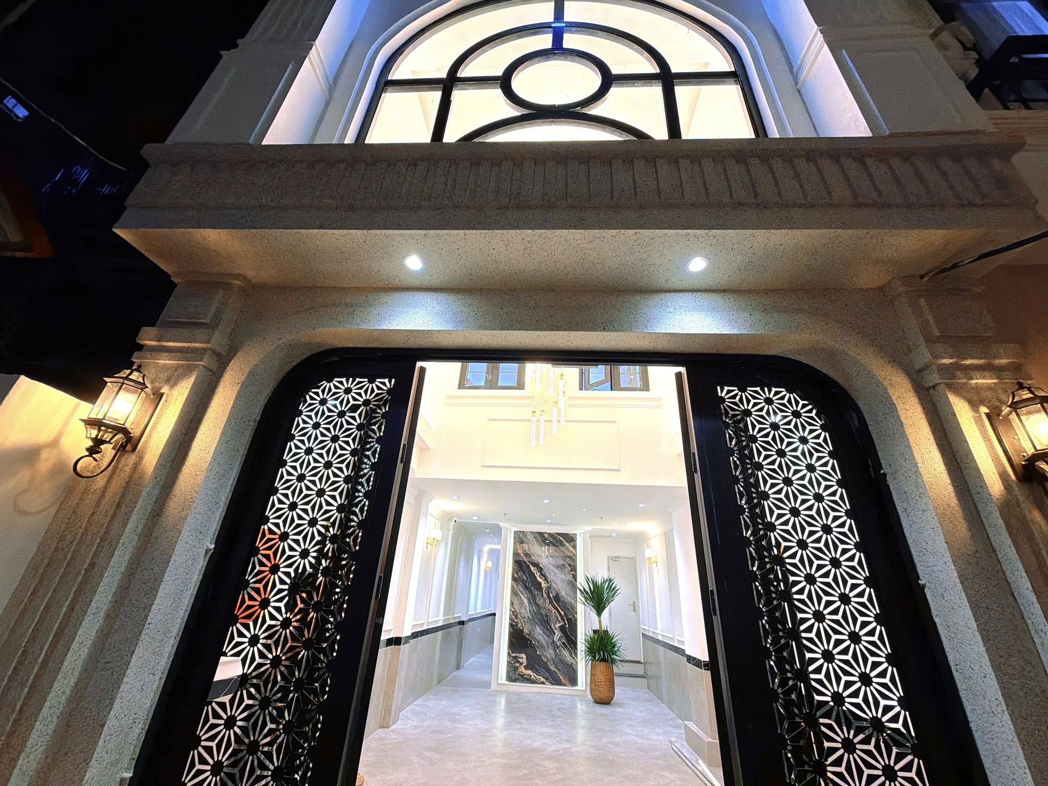 BÁN TÒA NHÀ CHDV ĐƯỜNG THANH BÌNH. 58M2 - 6 TẦNG. THANG MÁY. 12 PHÒNG.