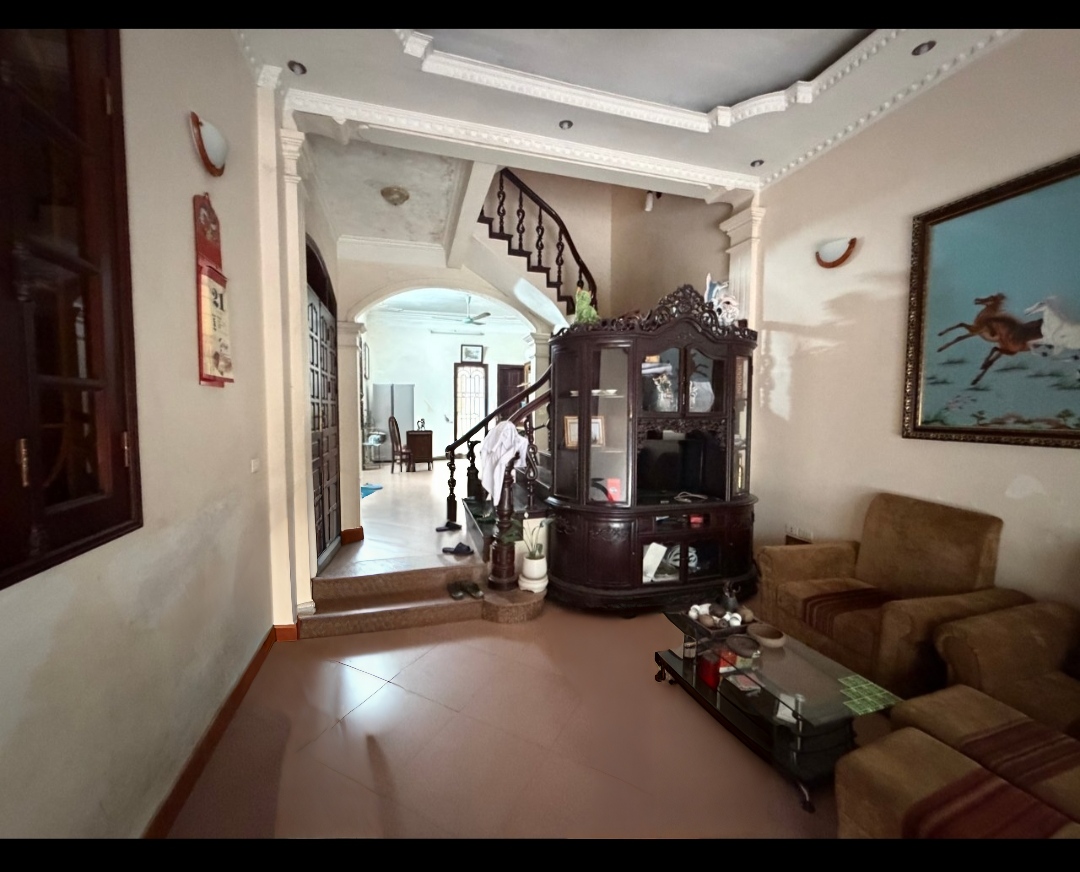 Có những căn nhà xem ảnh chưa thấy gì… đến lúc đứng trước cửa mới hiểu vì sao chủ giữ mãi không bán. Tây Hồ – 100m² – MT 6m Ngõ ô tô chỉ 33,7 tỷ