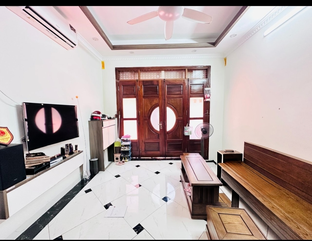 Tây Hồ lộng gió – 35m² – MT 4.3m chỉ 9,5 tỷ