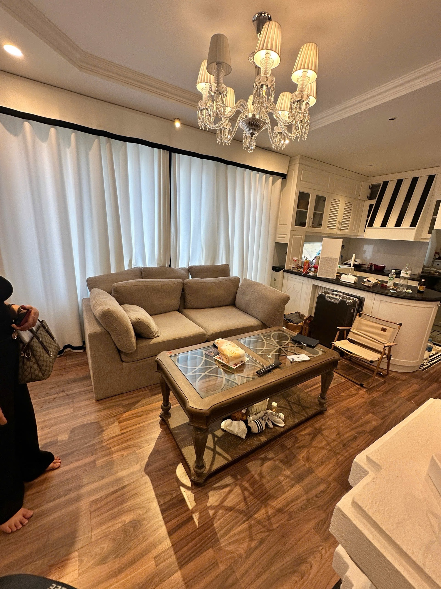 Bán nhà Tây Hồ diện tích lớn 120m², 6 tầng, giá chỉ 41 tỷ. ✔ Nhà có dòng tiền hơn 100 triệu/tháng ✔ Cách đường ô tô tránh 10m ✔ Vị trí đẹp trung tâm Tây Hồ