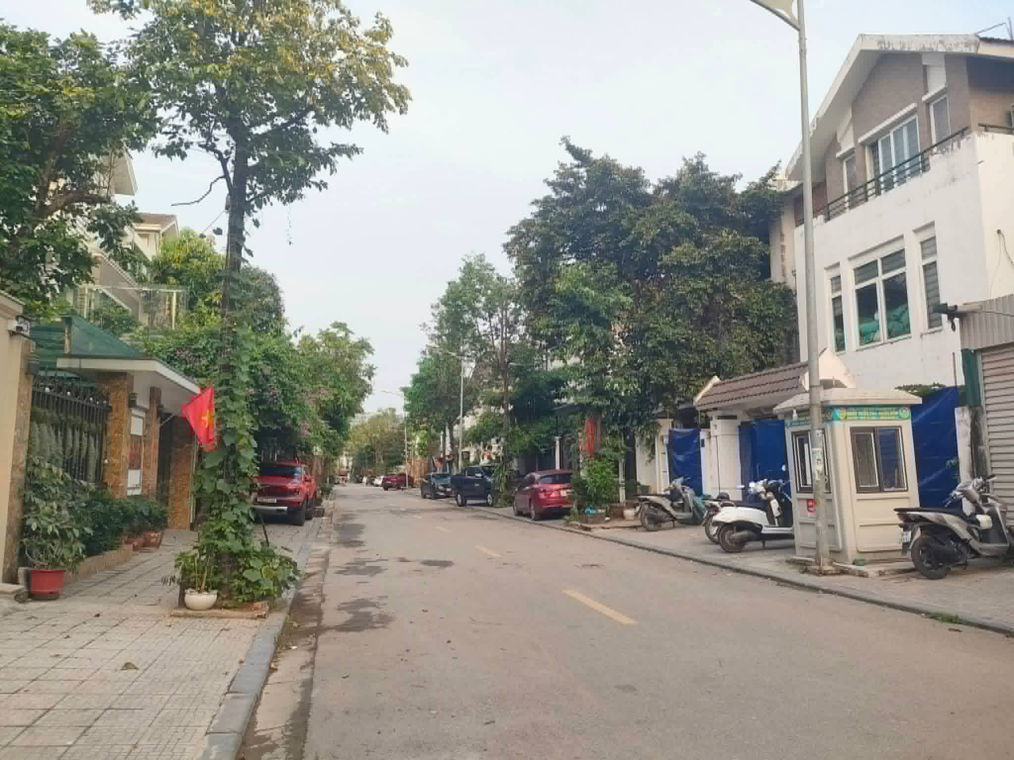 BIỆT THỰ ĐƠN LẬP VĂN PHÚ - Ở OR KINH DOANH VĂN PHÒNG
